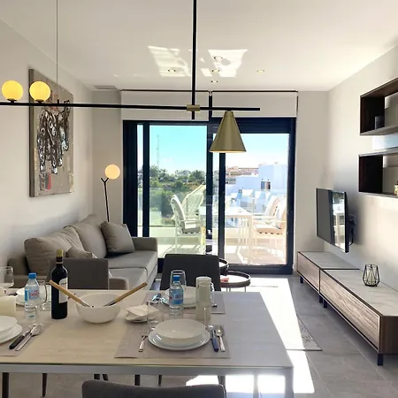 Impresionante Y Soleado Zona De Golf Apartment *